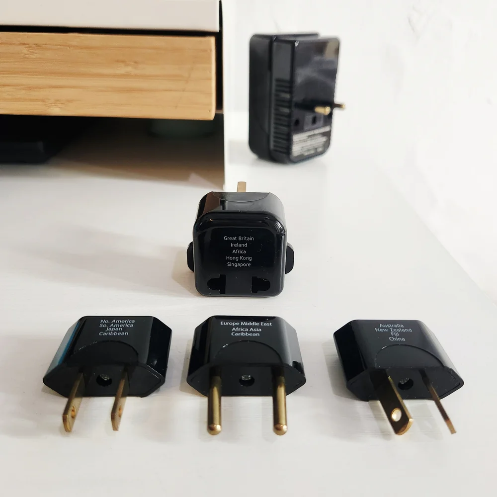 Travel Power Adapter & Converter Set Black 6 pieces w/ Travel Bag